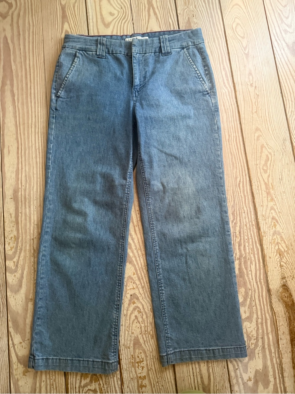 Tommy Hilfiger light wash wide leg jeans size 8